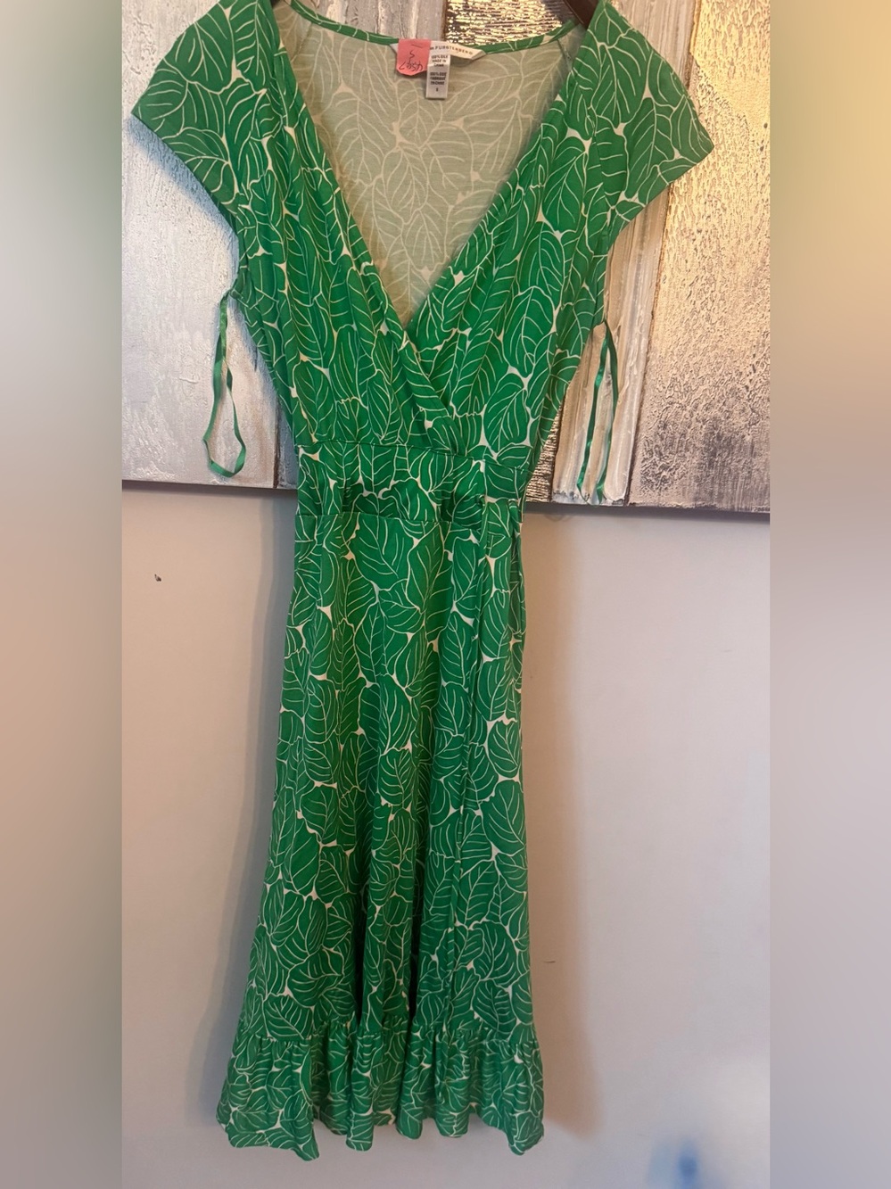 Diane Von Furstenberg Green Leaf-Print Wrap midi Dress